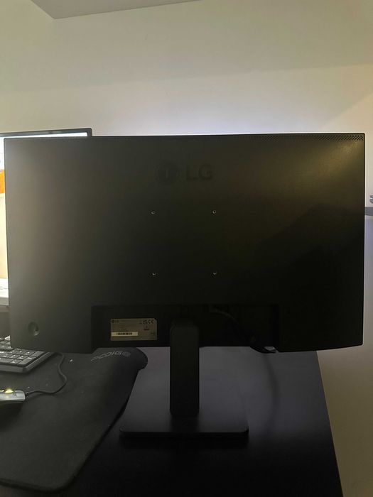 Ecrã LG 27 Polegadas