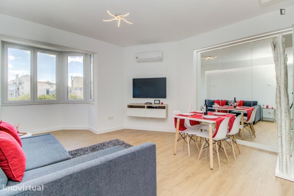Apartamento com 1 quartos - localizado em Amadora Lisbon