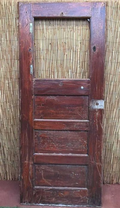 Porta antiga em madeira exotica, vidro em falta 201X83 cm