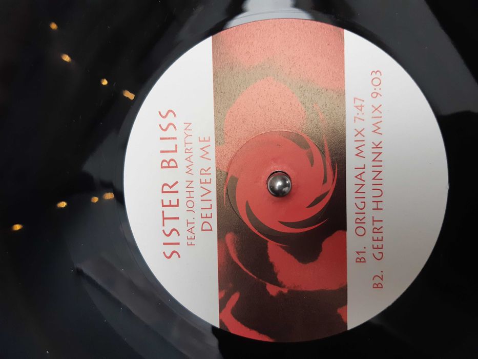 maxi vinyl Sister Bliss – Deliver Me (Hiver & Hammer Remix) trance
