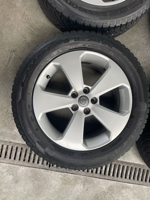 Kola felgi opel mokka 17 cali 5x105 et38 7j opony 215/60/17 goodyear
