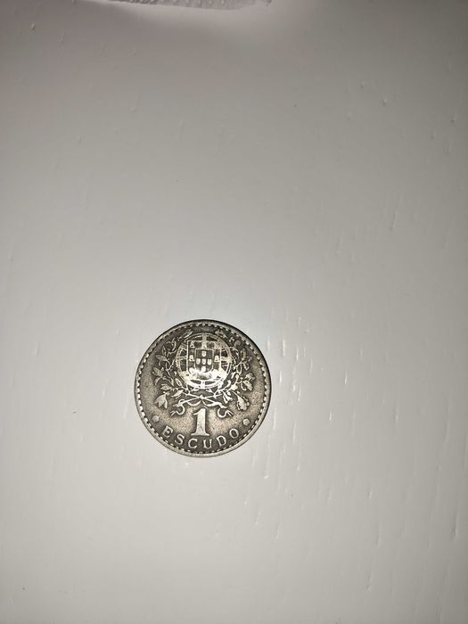 Moeda antiga colecionável- República portuguesa/1946/1 escudo