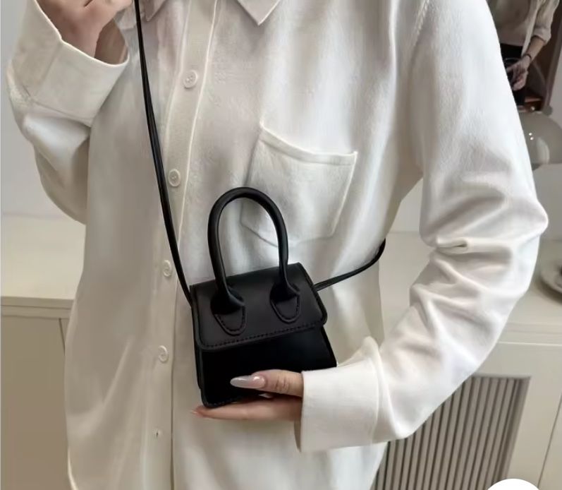 Міні сумочка jacquemus