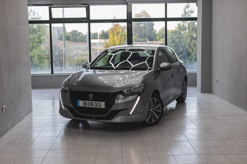 Peugeot 208 como novo