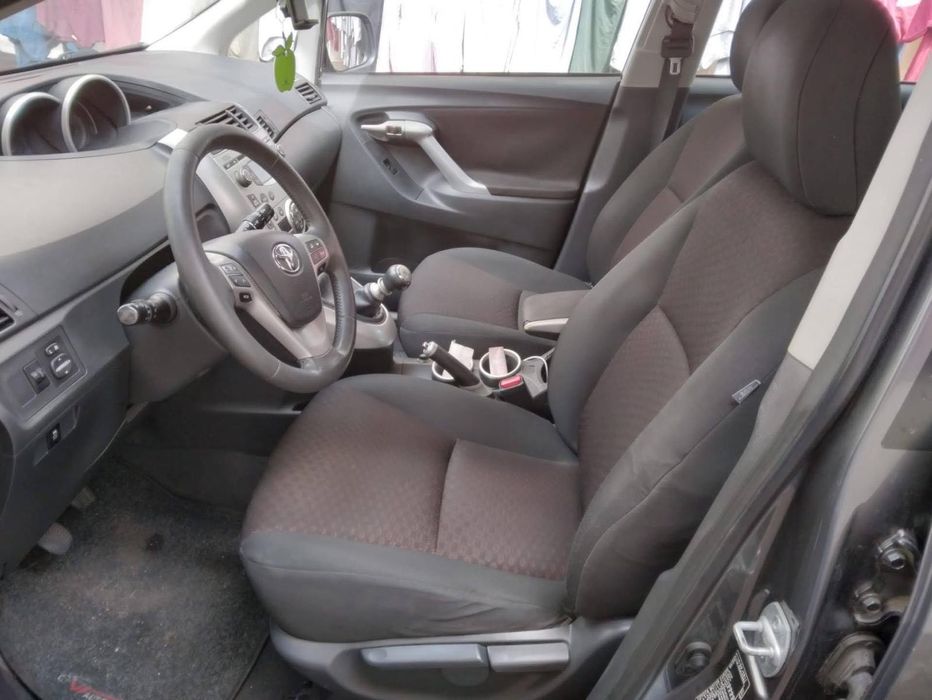 Toyota vers 2011 — photo 2