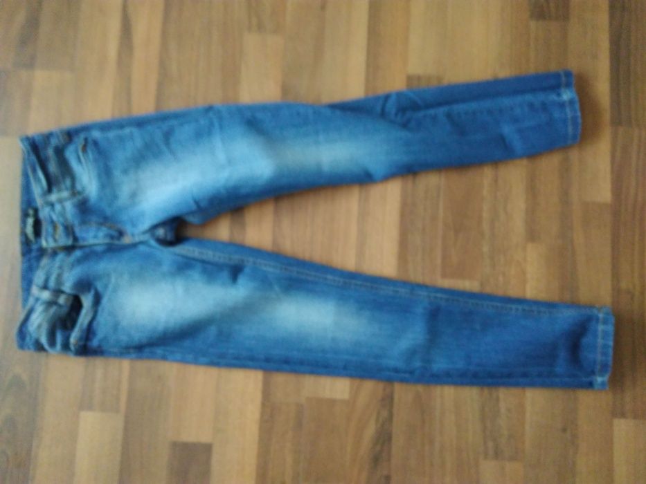 Spodnie jeansowe 146