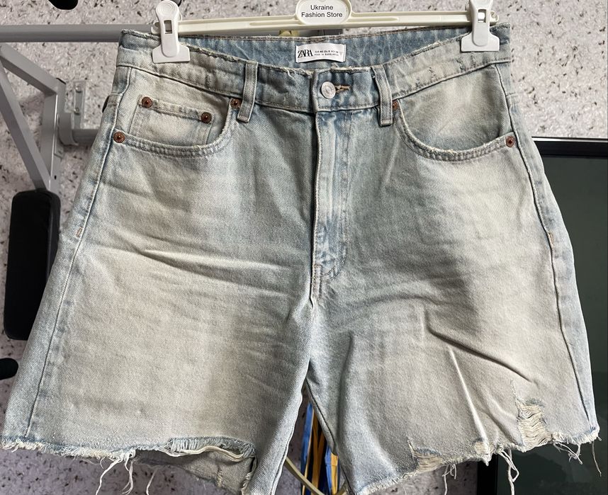 Шорти Zara розмір 40