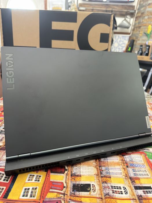 Lenovo Legion 5 15IMH05 i7 10750H 512gb SSD 16gb RAM GTX 1650ti