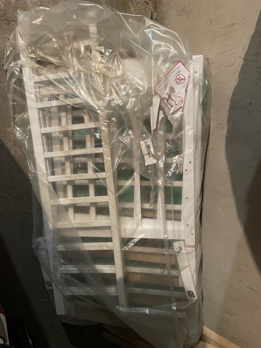 Віддам кроватку гойдалку. Може комусь потрібна