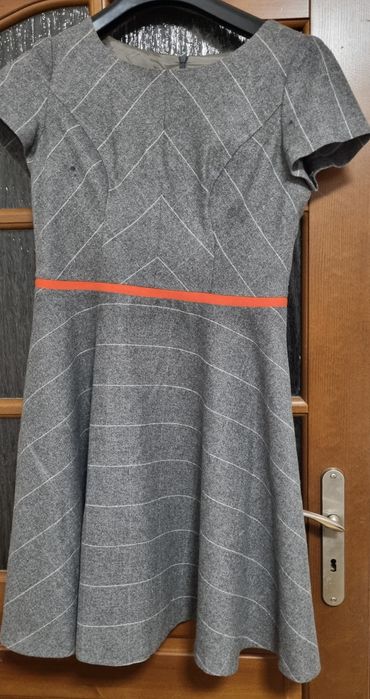 Sukienka Bialcon z miękkiej wełny