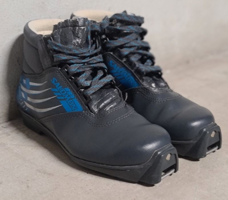 Buty do nart biegowych Salomon  - SNS 311. Rozmiar 37
Są one kompatybi