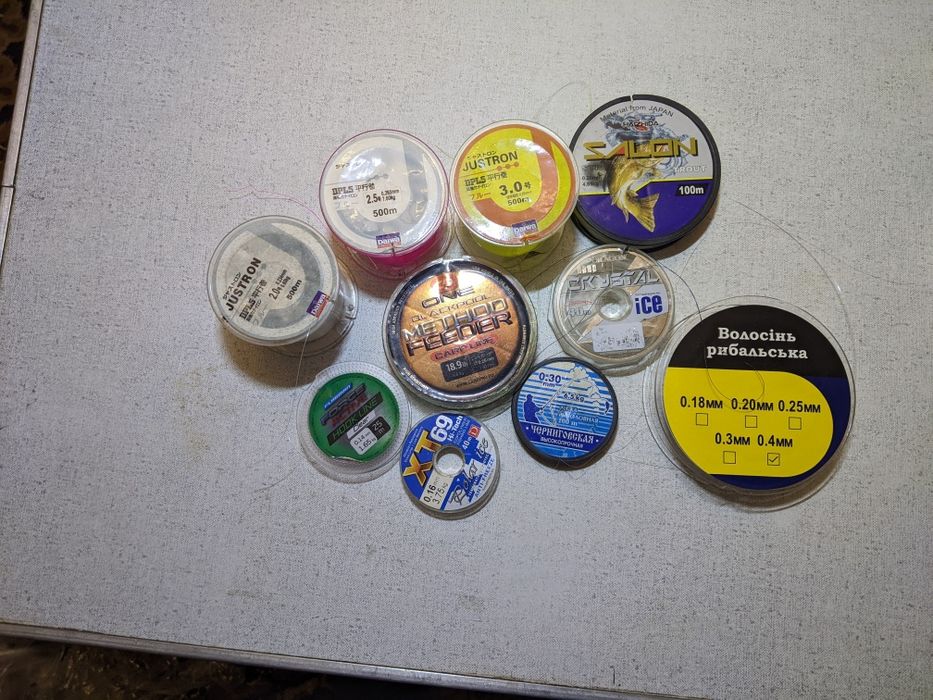 Рыбацкие снасти разные