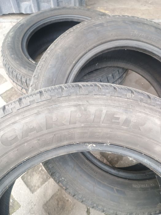 Sprzedam opony  205/65/16c (M+S)