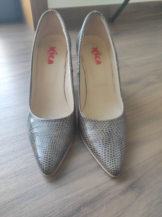 Sapatos de senhora - fabricados em Portugal