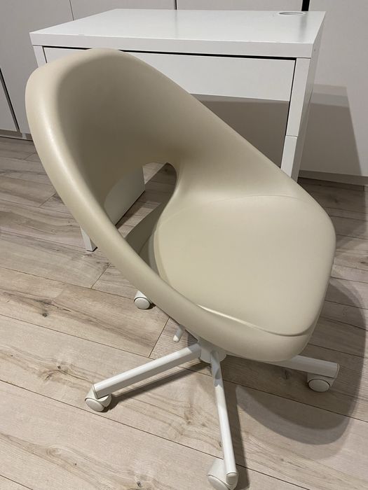 Офісне крісло IKEA
