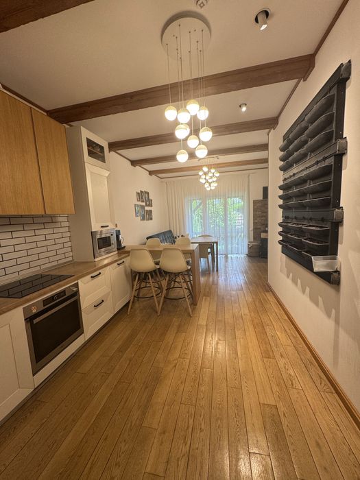 Продаж танхауса у с. Ходосівка, з ремонтом, меблями та технікою