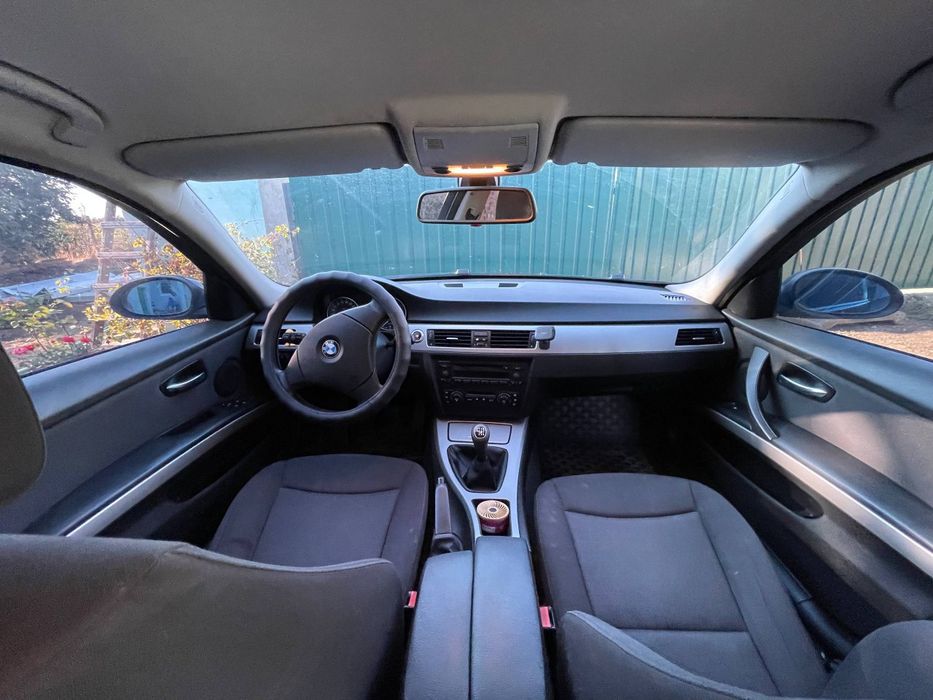 Продам BMW 3 e90