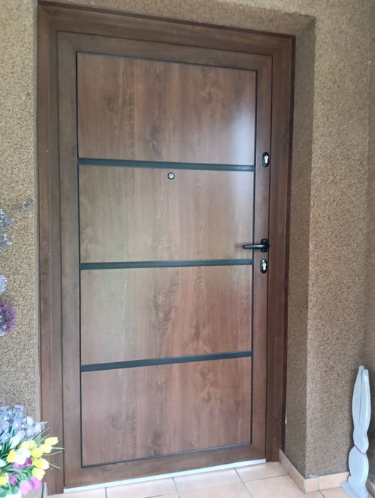 Okna drzwi rolety bramypcv alu-montaż/serwis. Remonty/hydraulika