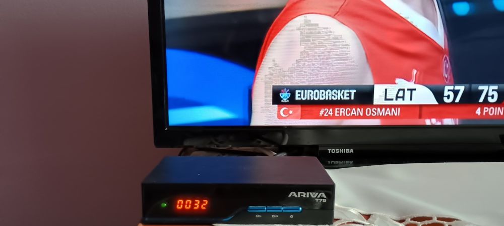 TV LED 32" TOSHIBA + dekoder