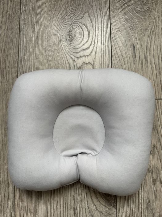 Ортопедична подушка для новонароджених