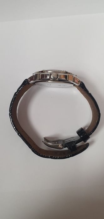 Guess zegarek szwajcarski damski