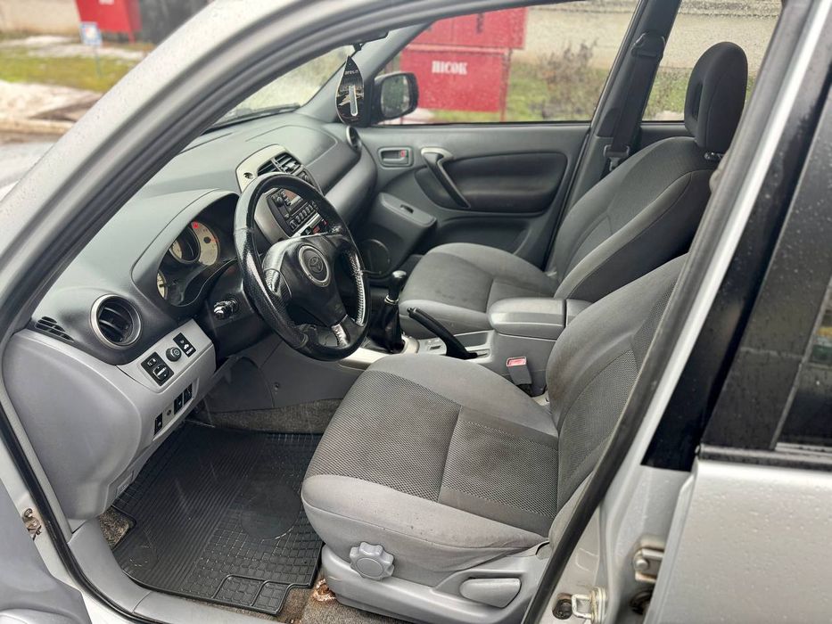 Продам авто TOYOTA RAV4 дизель полный привод