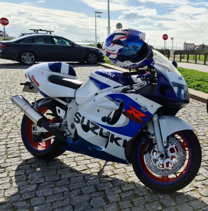 Suzuki GSX-R 600 SRAD 25 kw livrete
