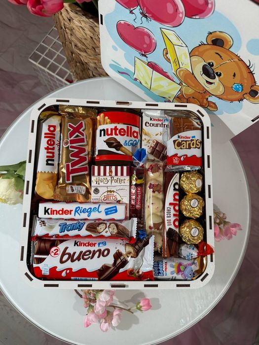 Солодкий бокс з ведмедиком | готовий подарунок Kinder