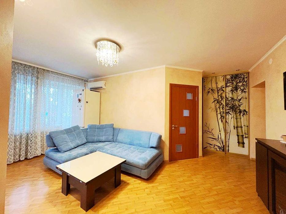 %  Трикімнатна квартира в самому центрі Рівного — проспект Миру