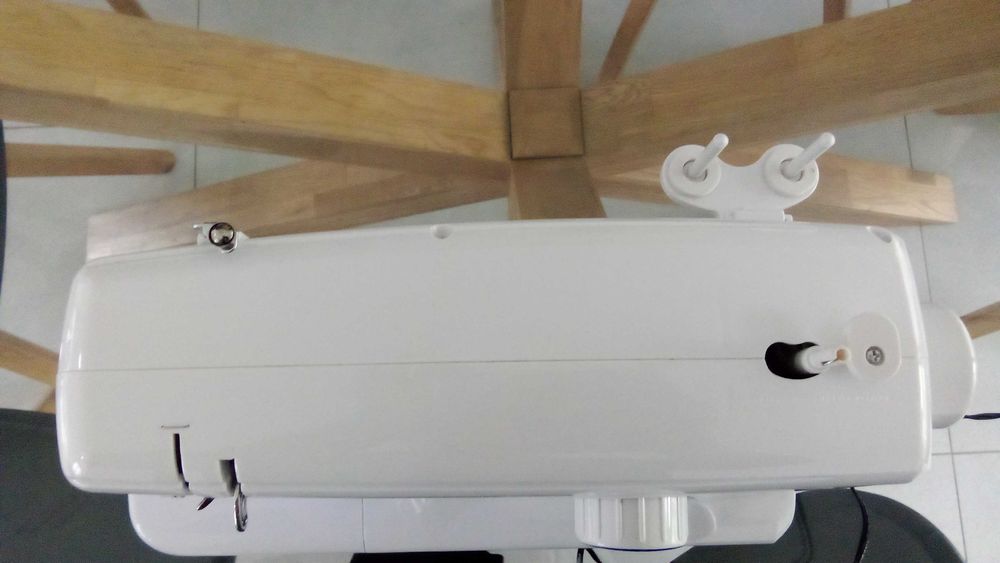 Máquina de Costura TriStar como nova