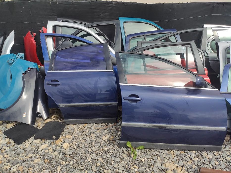 KL Drzwi Prawy Przód Prawy tył VW PASSAT B5 FL 00- SEDAN LB5N GOŁE