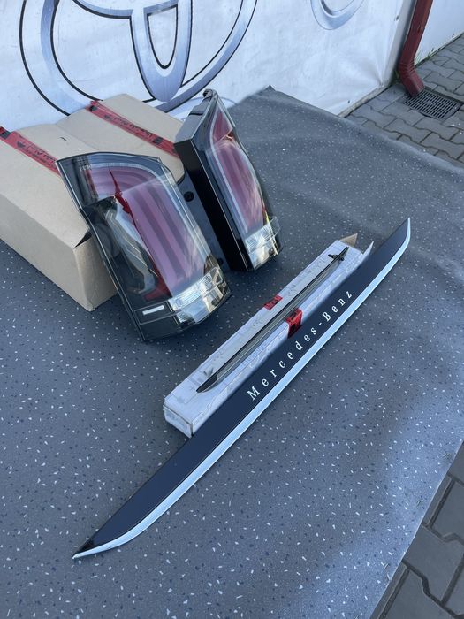 Стоп стопи фонарь ліхтар стріла  рестайлінг з 24-25 року вітто Mercedes Vito w447 V-Class Metris Eqv