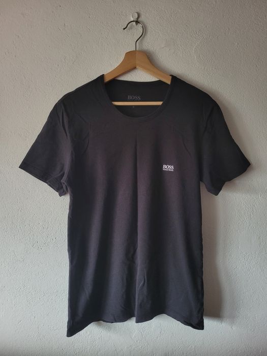 Czarna bluzka T-shirt hugo boss M 38 unisex