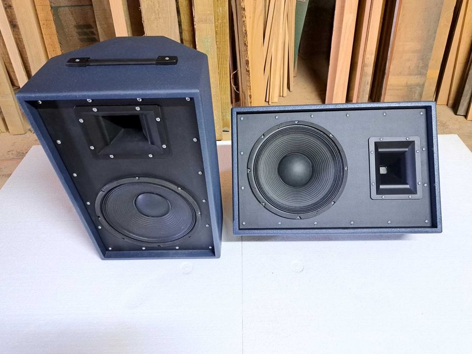 Colunas de som profissional