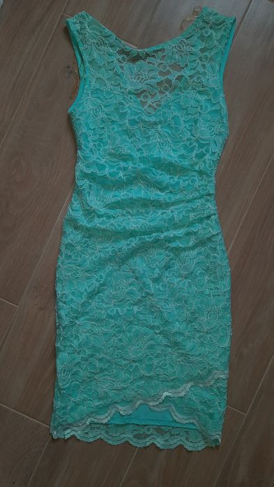 Koronkowa sukienka Lipsy London r. 36