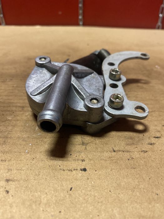 Aprilia MX 125 RX 125 SX 125 ETX 125 RS 125 zawór membranowy B587