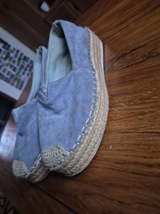 Espadryle na grubej podeszwie