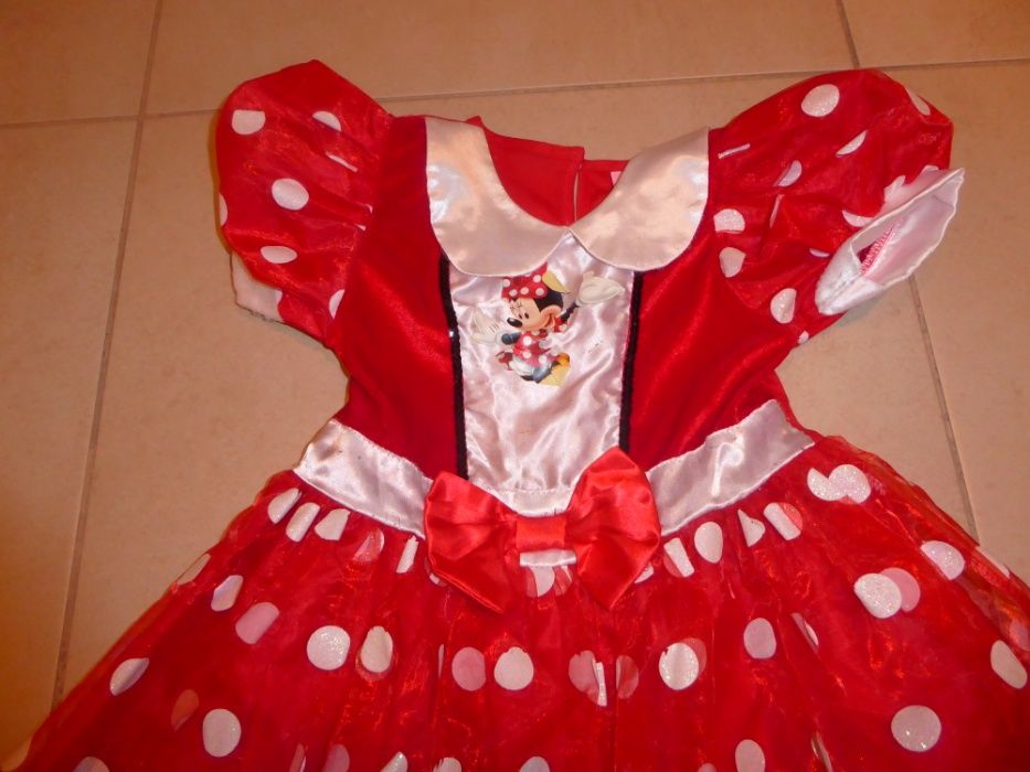 Vestidos de Carnaval (CAPUCHINHO; MINI ; CINDERELA) dos 2 aos 5 anos