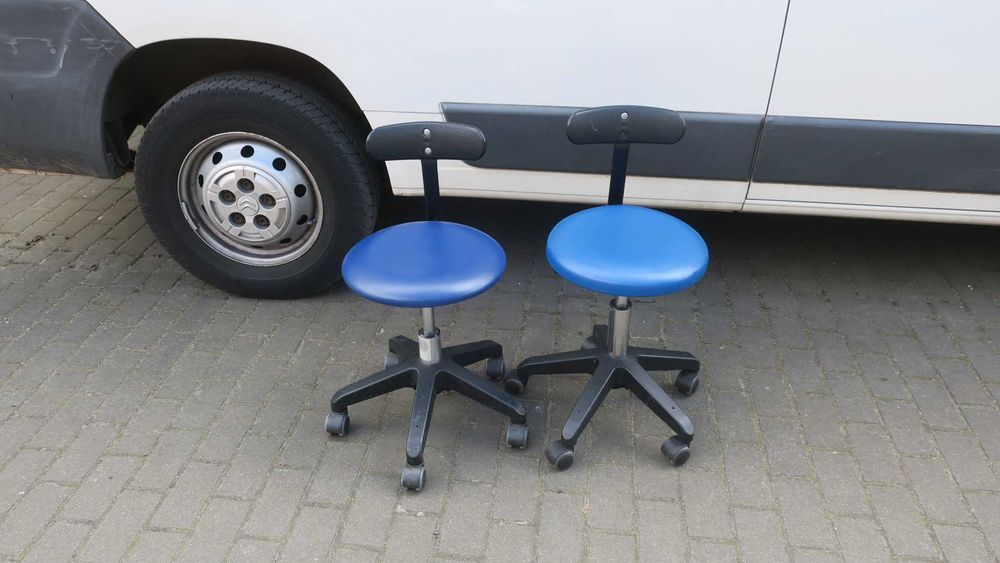 Krzesełka na kółkach regulowane