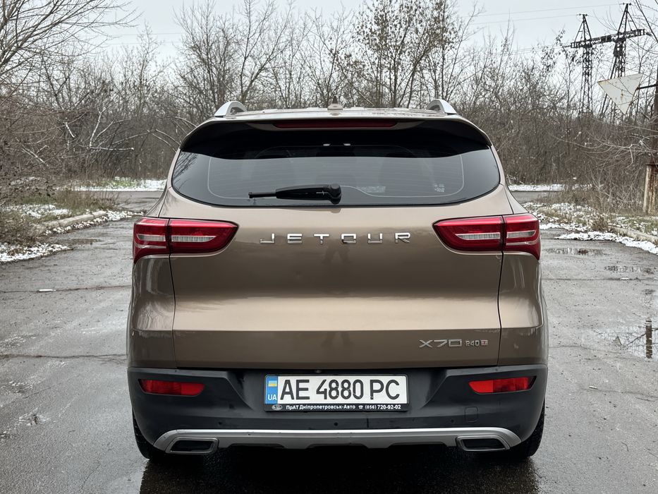 Продам гарний автомобіль Jetour