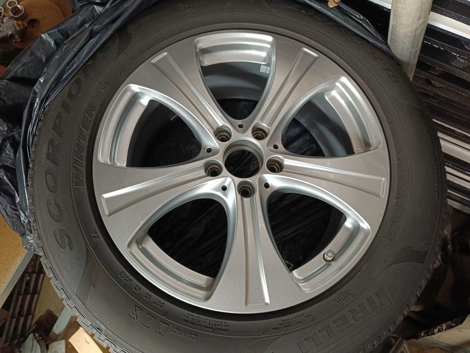 4 Jantes Mercedes 18 com pneus - como NOVAS e Pneus NOVOS