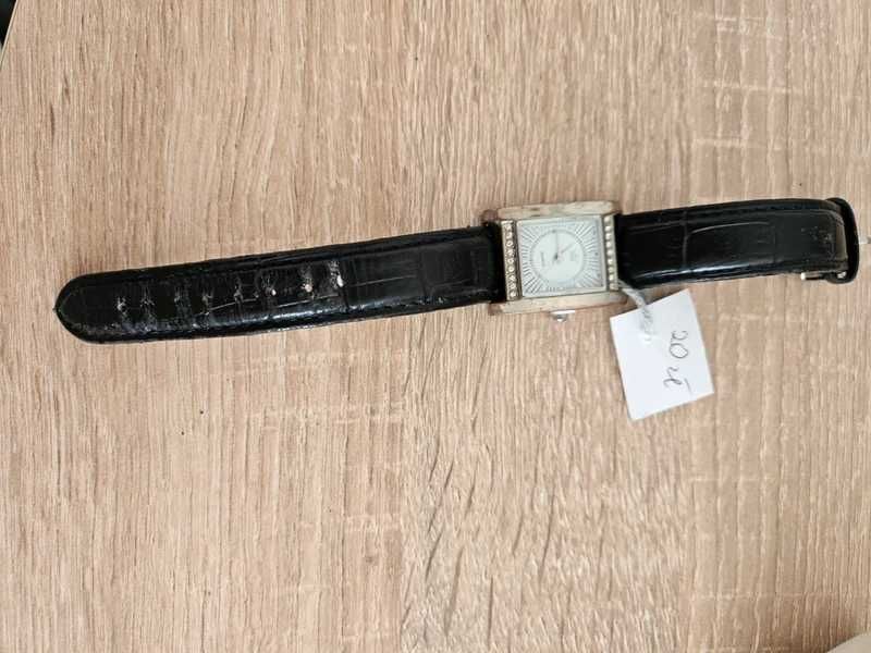 Elegancki zegarek damski Sempre Reece Designs – czarny skórzany pasek