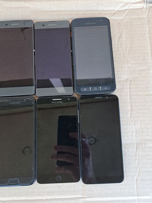 Телефони 8шт. Samsung Sony неробочі цілі