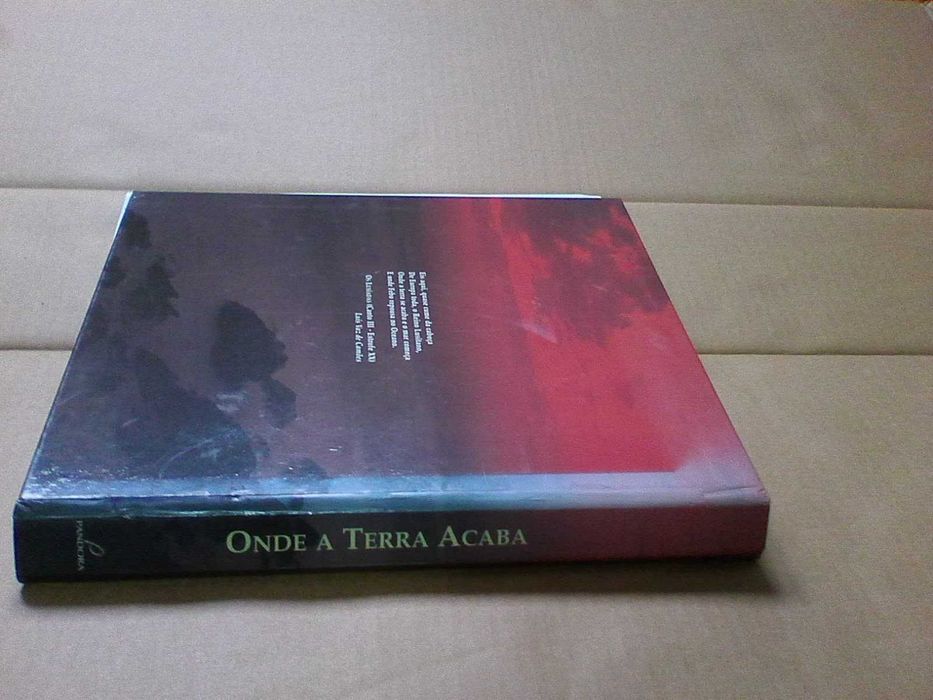 Onde a terra acaba : história dos faróis portugueses