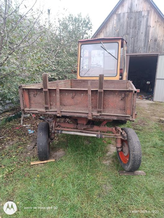 Продам т-16 Д-21