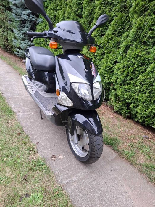 Piaggo 125 kat B cały mały przebieg