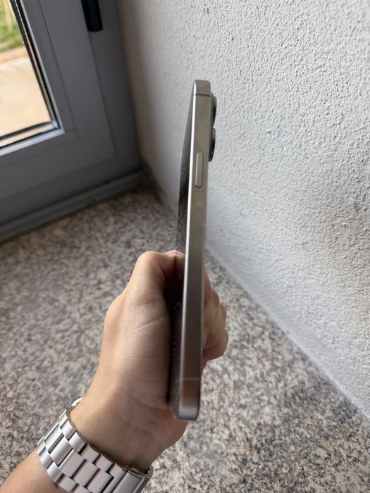 Iphone 15 pro max 256 gb 84 % bateria como novo