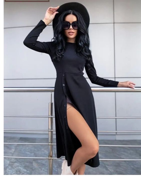 Платье миди в рубчик