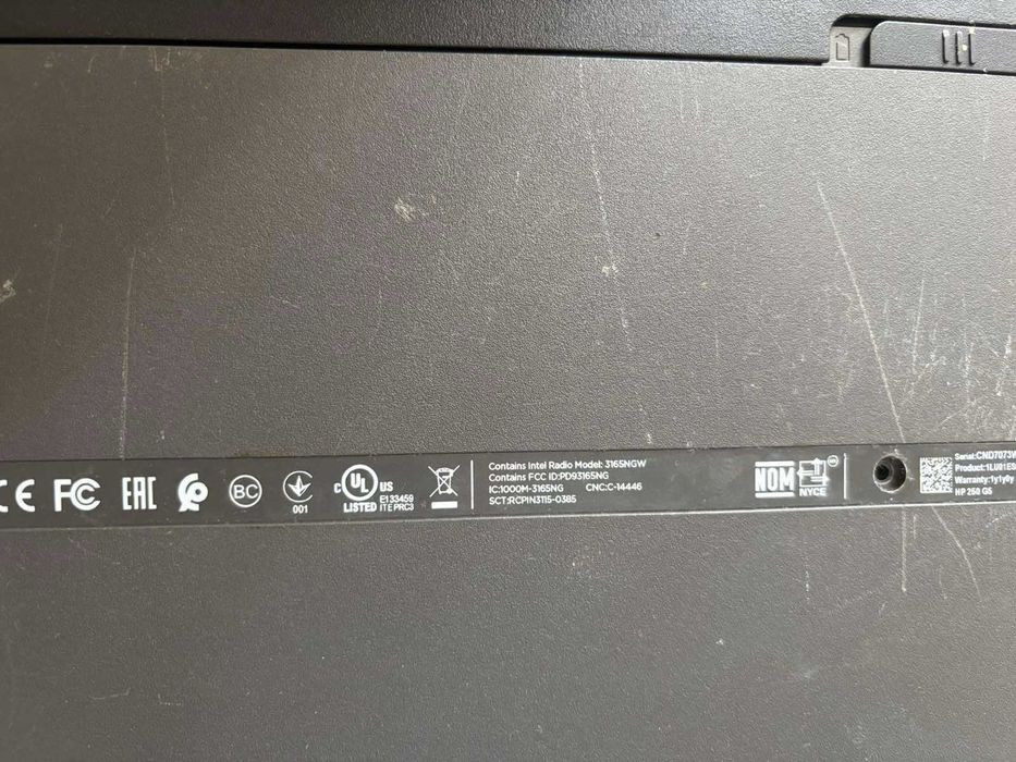 Неробочий ноутрук HP 250 G5 500GB 4GB RAM i3 WIN 10 15,6''