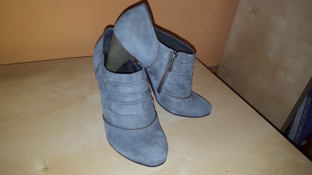 Botki na obcasie Ryłko